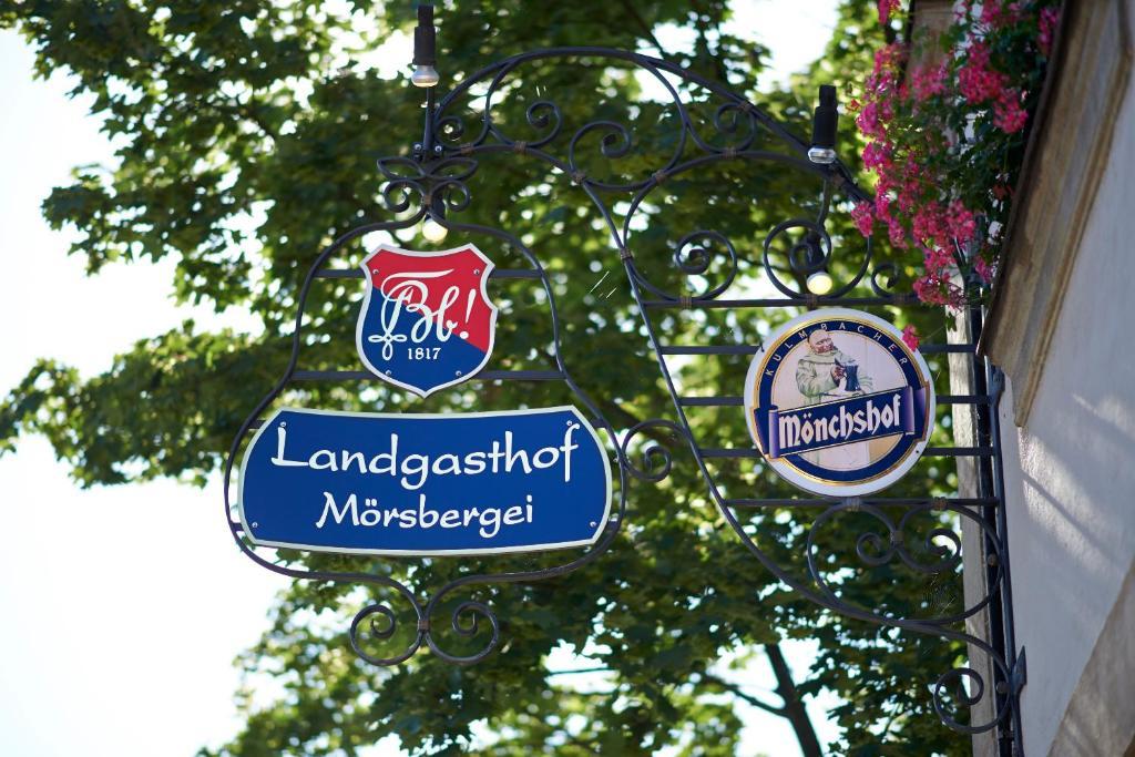 Landgasthof Moersbergei Bubenreuth Buitenkant foto